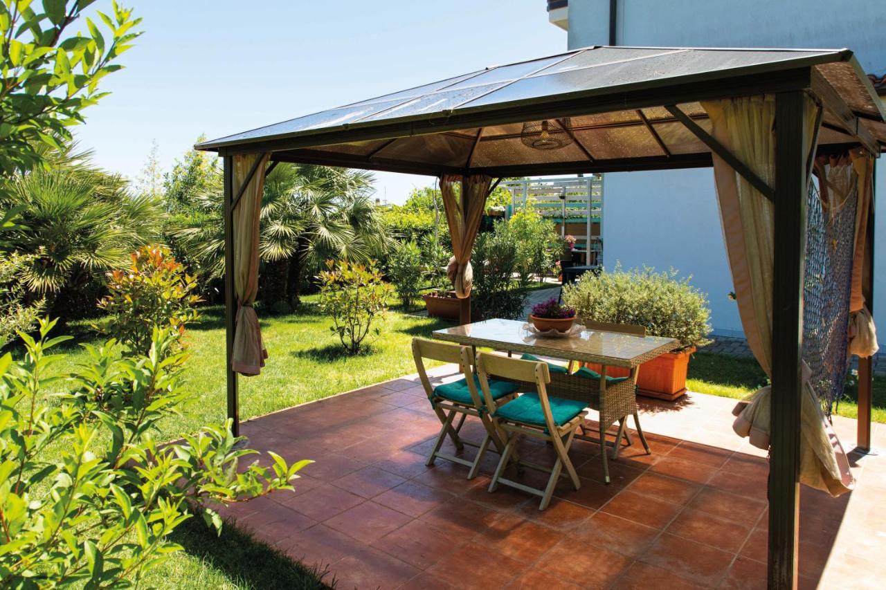 Casa "La Conchiglia" Bed & Breakfast Civitanova Marche Exterior photo